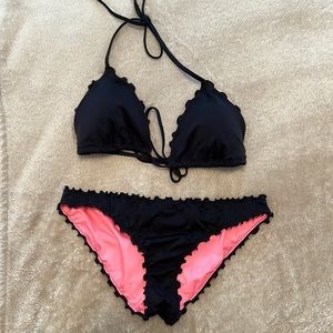 Victoria’s Secret Pink ruffle scrunch bikini set